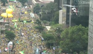 Plusieurs millions de brésiliens dans les rues contre Dilma Rousseff
