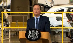 David Cameron visite une usine pour faire campagne contre Brexit