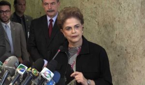 Brésil: Rousseff affirme qu'elle ne démissionnera pas