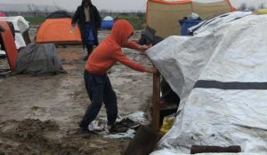 Grèce: les migrants bloqués dans une misère "inimaginable"