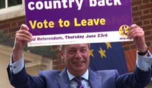 GB: Nigel Farage lance son bus à l'assaut de l'Union européenne