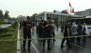 Istanbul: 11 morts, 36 blessés dans un attentat visant la police