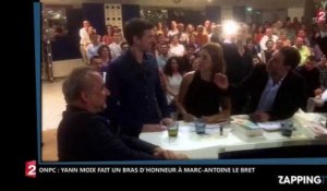 ONPC - Yann Moix moqué par Marc-Antoine Le Bret, il lui fait un bras d'honneur (Vidéo)
