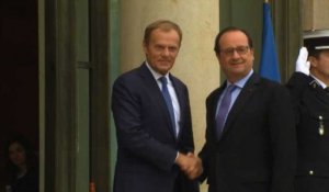 Tusk et Hollande s'entretiennent sur le Brexit
