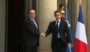 Consultations post-Brexit: Hollande reçoit Sarkozy à l'Elysée
