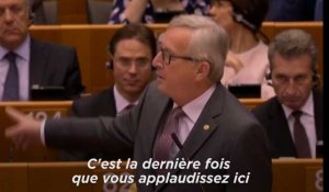 "Pourquoi es-tu là ?" Juncker interpelle le pro-Brexit Farage