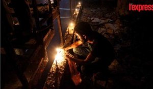 Irak: des bougies en hommage aux victimes de l'attentat