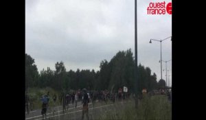 Rennes. violente charge des policiers des manifestants qui voulaient aller sur la rocade