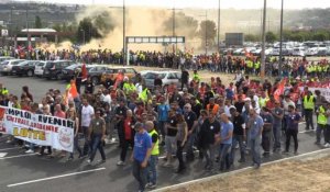 Plusieurs milliers de manifestants à l'aéroport de Marignane