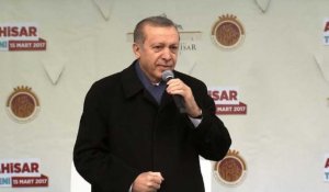 Erdogan attaque de nouveau l'Europe et son "esprit de fascisme"