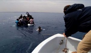 420 migrants secourus au large des côtes libyennes (marine)