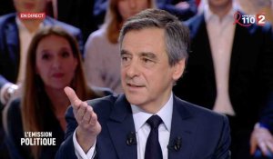Gros clash entre François Fillon et Christine Angot ! - ZAPPING ACTU DU 24/03/2017