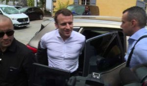 Macron arrive à la Réunion pour "des engagements réciproques"