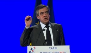 Fillon à Caen: "Macron, c'est la gauche hollandaise relookée"