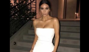 Kim Kardashian : La star expose ses courbes au gala des Impact Awards