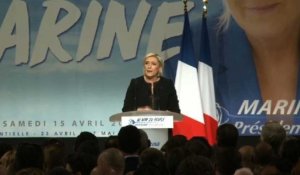 Le Pen: "Avec Macron, ça sera l'islamisme en marche"