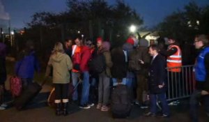 Calais : le centre de transit ouvre ses portes aux migrants