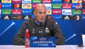 Karim Benzema clashé par François Hollande : Zinedine Zidane réagit ! (VIDEO)