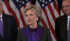 Clinton s'exprime pour la première fois après sa défaite