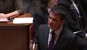 Révision constitutionnelle: "immense regret" de Valls