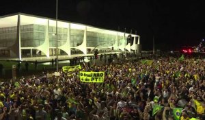 Lula au gouvernement : des milliers de manifestants à Brasilia