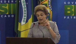 Brésil: Rousseff dénonce un "coup d'Etat contre la démocratie"