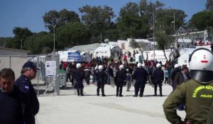 Grèce: des migrants manifestent sur l'île de Lesbos
