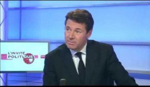 C. Estrosi (UMP) : "J'essaye de me placer au-dessus de la mêlée"