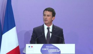 Valls : "La décision de François Hollande est celle d'un chef d'Etat"