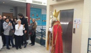 Saint Nicolas est passé inaugurer la 11e exposition de crèches à la basilique