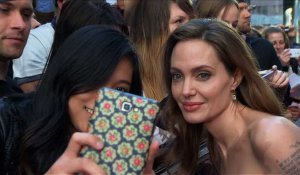 Angelina Jolie: lâchée par l'opinion publique au profit de Brad Pitt ?