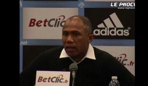 OM-PSG : la réaction de l'entraîneur parisien A. Kombouare