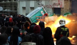 Affaire Théo: des feux de poubelles devant des lycées à Paris