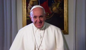 Le pape adresse un message de paix pendant le Super Bowl