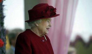 Elizabeth II fête ses 63 ans de règne, un record de longévité