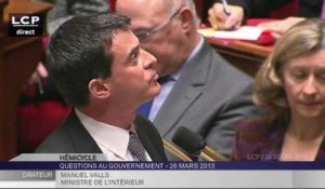 "Enfants gazés": Valls s'indigne contre un "amalgame douteux"