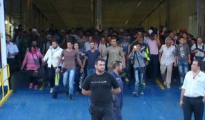 En Grèce, des ferries réquisitionnés pour transporter les réfugiés