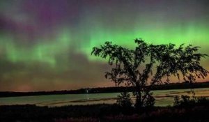 Ballet d'aurores boréales dans le ciel du Minnesota