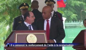 Hollande en Haïti tente d'apaiser la polémique sur la dette