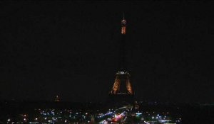 La Tour Eiffel s'éteint en mémoire du génocide arménien