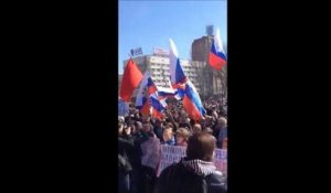 Ukraine : nouvelle manifestation à Donetsk contre un gouvernement jugé "illégitime"