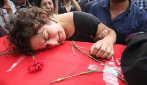 Attaques d'Ankara : la Turquie à l'heure du deuil et de l'accusation