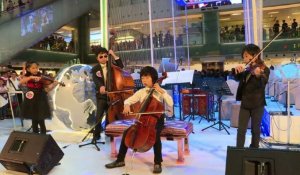 Un quatuor à cordes composé d'enfants se produit à Hong Kong