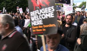 Londres: des dizaines de milliers de manifestants pour l'accueil des réfugiés