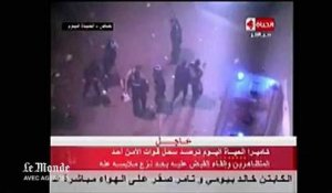 Égypte : un manifestant nu molesté par la police
