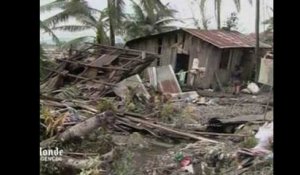Le bilan s'alourdit aux Philippines après le passage du typhon Bopha