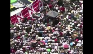 Egypte : après la prière, début des manifestations place Tahrir