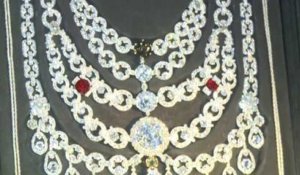 Cartier s'expose en 600 bijoux au Grand Palais