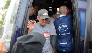 Lance Armstrong lors de son arrivée à Rodez sur le Tour de France