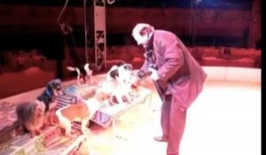Paolo dompteur de chien au cirque Bouglione à Mons